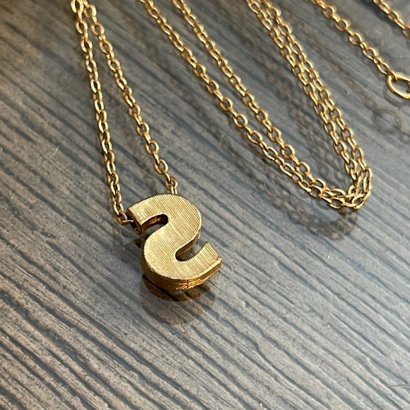 Vintage 1978 Avon “S” Initial Attraction Necklace, Gold-tone - Picture 4 of 15